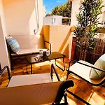 Spacieux Avec Terrasse, A 150m De La Apartment