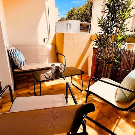 Spacieux Avec Terrasse, A 150m De La Appartement